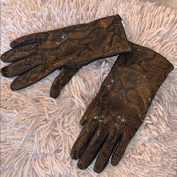 Nordstrom Accessories - Nordstrom leather gloves